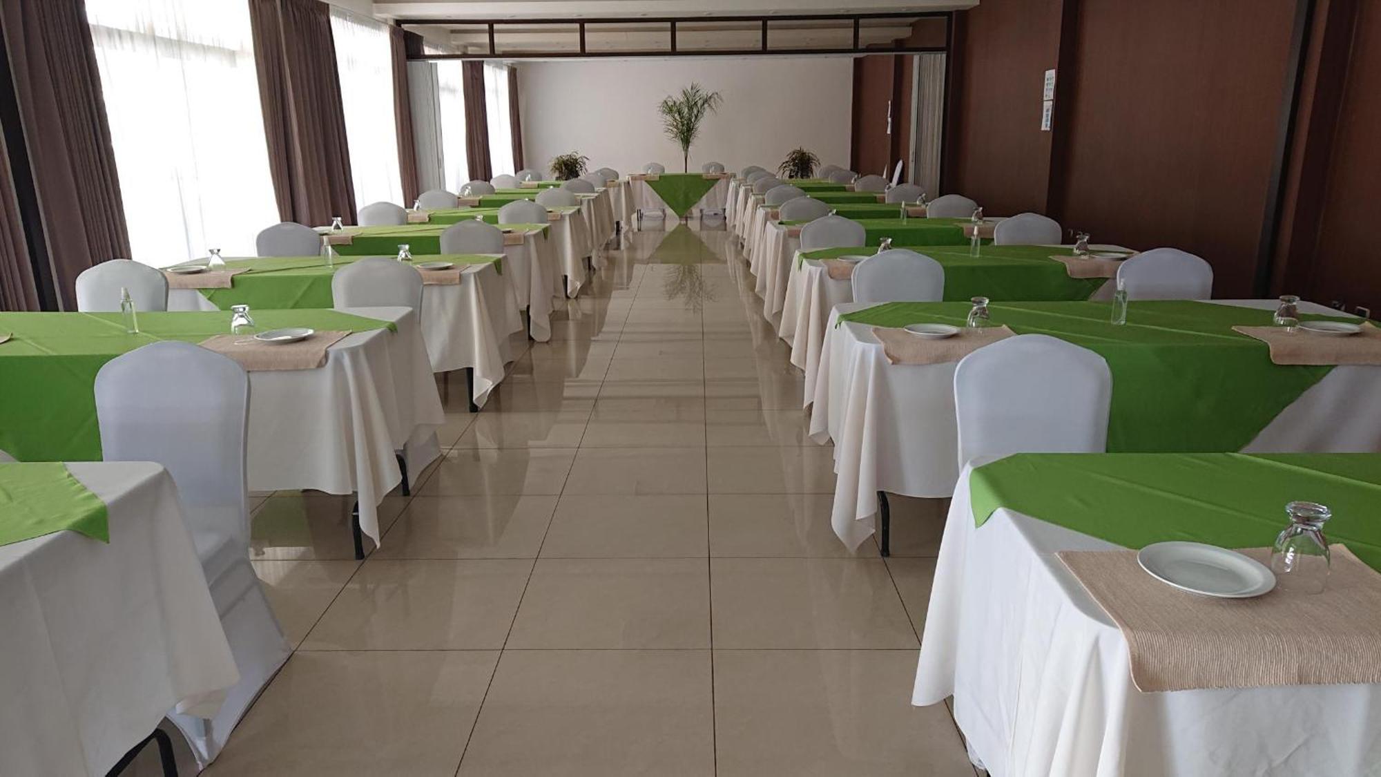 Hotel Y Restaurante El Guarco Cartago Bagian luar foto