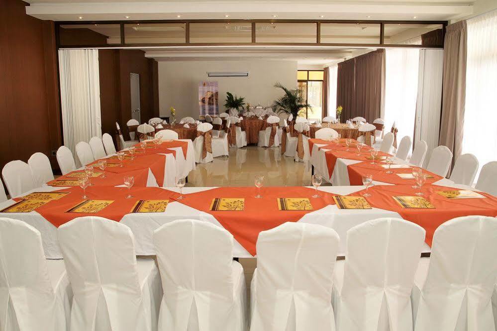 Hotel Y Restaurante El Guarco Cartago Bagian luar foto